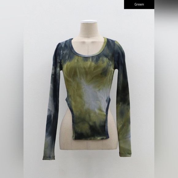 Side Slit Tie Dye Top korea like new - Picture 2 of 8